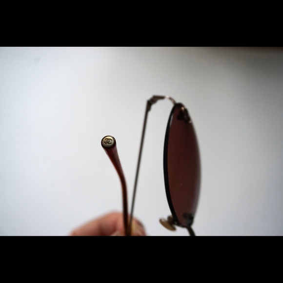 (SOLD) VINTAGE CHANEL Rimless Sunglasses - Picture 4 of 6